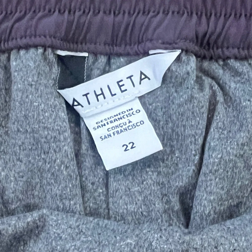 Athleta Women’s Mid Rise Ankle Pant Plum size 22 - Picture 2 of 4